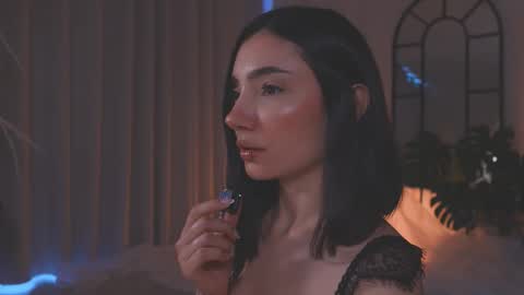 Snapshot of amyarmstrong chatting on November 12, 9:03 pm Amy Armstrong online show from November 12, 9:03 pm