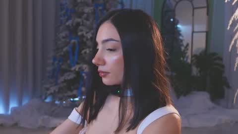 Snapshot of amyarmstrong chatting on December 13, 9:31 pm Amy Armstrong online show from December 13, 9:31 pm