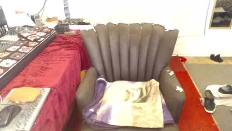 Trashely Gimpson online show from July 28, 7:59 am