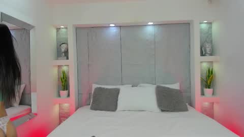 amy online show from November 11, 11:32 am