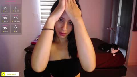 Jenn  online show from October 30, 1:23 pm