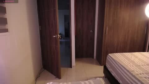 Snapshot of amyharlow_ chatting on March 24, 10:37 pm Jenn online show from March 24, 10:37 pm