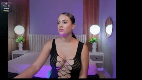 amyjohnsonn online show from December 15, 1:26 pm