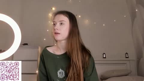 amylovesyouu online show from December 13, 9:09 pm