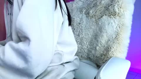 Amy ... Nice to meet u   thumb up me please its important online show from October 3, 1:57 am