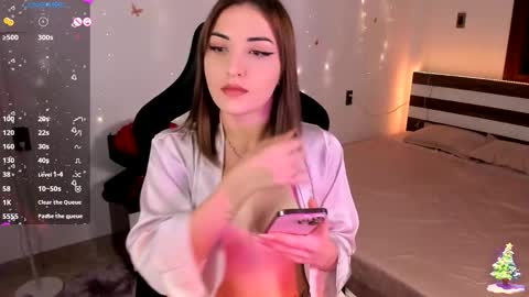 Snapshot of amyvilvet chatting on December 3, 7:12 pm amyvilvet online show from December 3, 7:12 pm