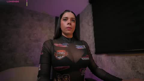 AMY WALKER online show from November 14, 9:41 am