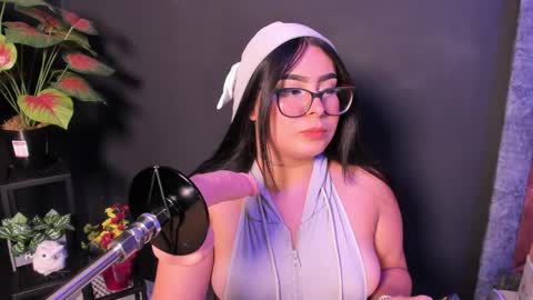 Snapshot of amywhitte_ chatting on June 7, 3:54 am amywhitte_ online show from June 7, 3:54 am