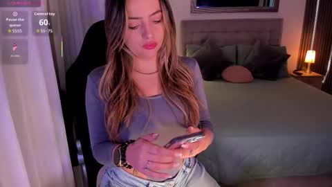    online show from November 24, 2:50 pm