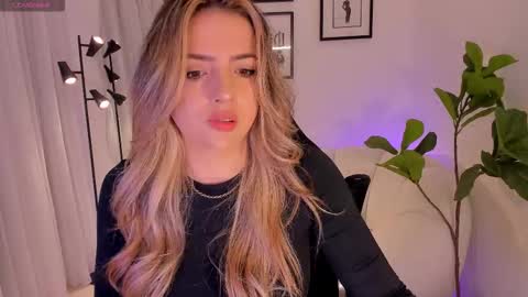    online show from January 10, 10:39 am