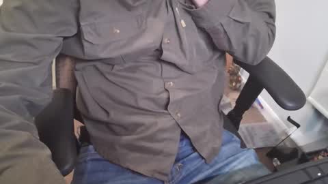 A online show from November 26, 4:19 pm