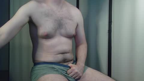 Snapshot of an_dre4 chatting on August 9, 9:20 pm an_dre4 online show from August 9, 9:20 pm