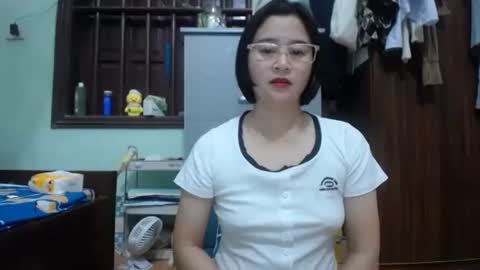 an_naughty online show from December 17, 6:52 am