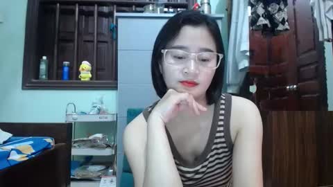 an_naughty online show from February 4, 5:35 am