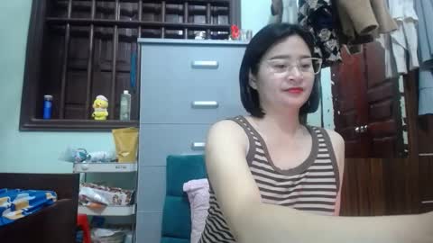 an_naughty online show from February 11, 8:30 am