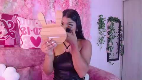 Ana online show from June 20, 11:51 pm