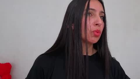 Snapshot of ana_castilo chatting on April 19, 2:38 pm Ana IG an castillo 1 online show from April 19, 2:38 pm
