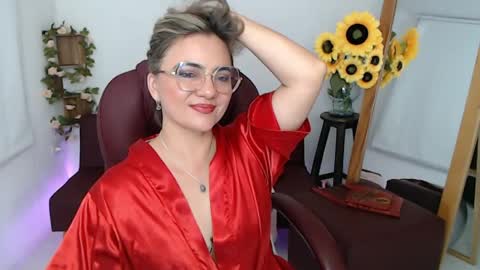 Snapshot of ana_hotmilf chatting on May 30, 11:35 pm Ana online show from May 30, 11:35 pm
