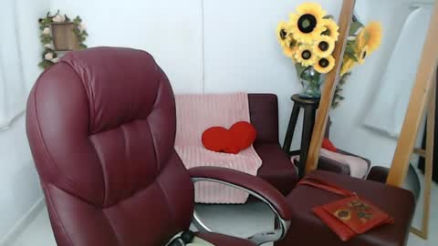 Snapshot of ana_hotmilf chatting on June 1, 11:50 pm Ana online show from June 1, 11:50 pm