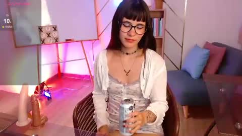 Snapshot of ana_luve chatting on June 15, 4:04 am Ana online show from June 15, 4:04 am