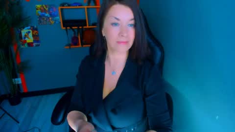 Ana online show from May 1, 10:09 am