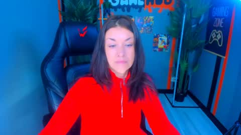 Snapshot of ana_mills chatting on May 7, 10:20 am Ana online show from May 7, 10:20 am
