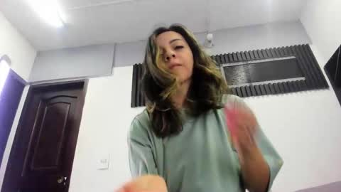 Ana  online show from February 4, 11:27 am