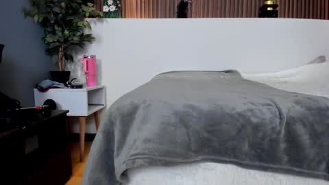 Snapshot of ana_taylor2 chatting on February 25, 2:44 pm Ana online show from February 25, 2:44 pm