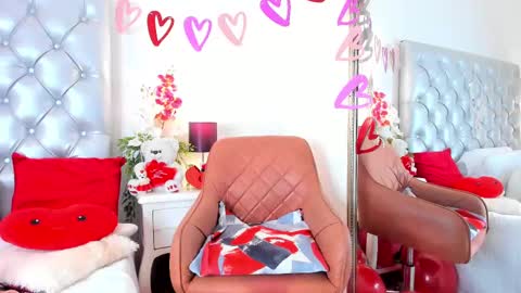 anaa_bellaa online show from February 14, 4:52 pm