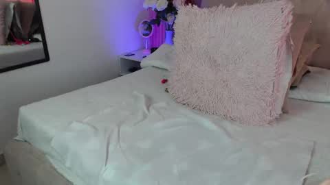 Ana Moon  online show from February 6, 4:39 am