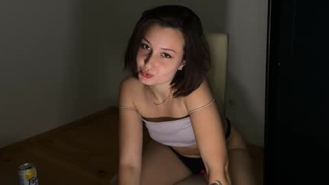 anabanana77 online show from November 28, 10:12 pm