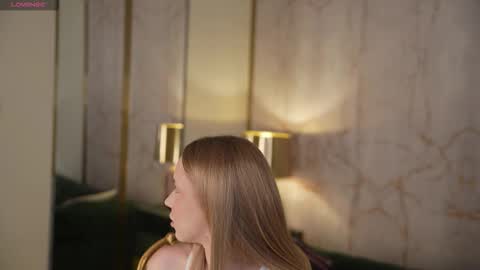 Snapshot of anabel2054 chatting on September 16, 7:04 pm Sweet girls online show from September 16, 7:04 pm