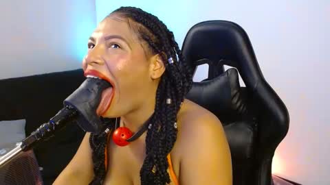 Snapshot of anabel693 chatting on January 13, 10:58 am anabel alice gandara online show from January 13, 10:58 am