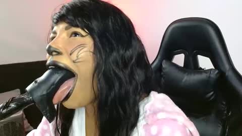 Snapshot of anabel693 chatting on February 9, 11:04 am anabel alice gandara online show from February 9, 11:04 am