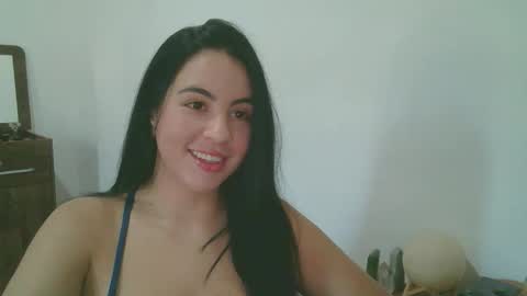 Snapshot of anabelenogueira1 chatting on May 4, 3:19 pm anabelenogueira1 online show from May 4, 3:19 pm
