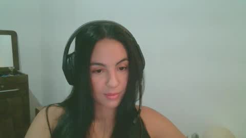 Snapshot of anabelenogueira1 chatting on May 7, 12:38 am anabelenogueira1 online show from May 7, 12:38 am