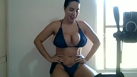 anabelenogueira1 online show from July 31, 4:06 pm