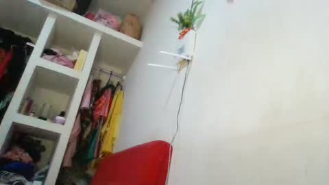 anabella_00 online show from June 24, 1:59 am