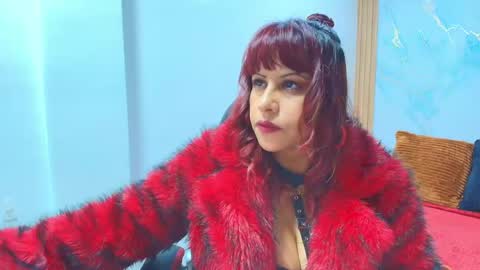 Snapshot of anabella_thompson chatting on May 21, 11:28 am Anabella online show from May 21, 11:28 am