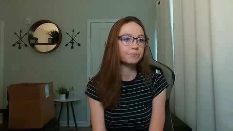 Snapshot of anabelleleigh chatting on June 22, 5:10 pm Anabelleleigh online show from June 22, 5:10 pm