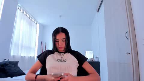 ANABEL WOLF  online show from January 16, 8:03 pm