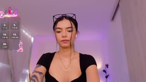 ANABEL WOLF  online show from October 17, 4:31 pm