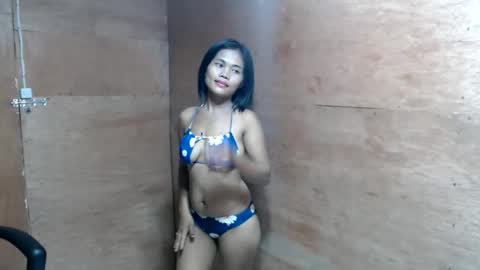 Snapshot of anacumonu69 chatting on June 9, 1:28 am Im Ann online show from June 9, 1:28 am