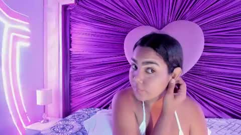 Anna online show from July 10, 3:47 pm