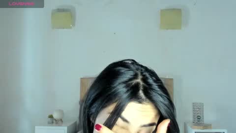 Snapshot of anahenao chatting on July 1, 3:45 pm Ana Henao or Annie... Follow me ahenaocb Insta X online show from July 1, 3:45 pm