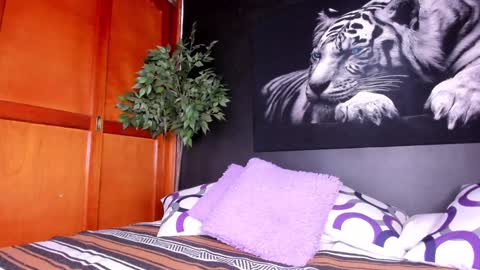 Anahi online show from February 5, 5:52 am