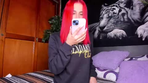 Anahi online show from February 18, 2:49 am