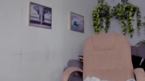 Anahi online show from February 14, 11:51 am