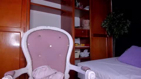 Anahi online show from February 17, 3:14 am