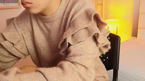 Anahi  online show from December 14, 1:38 pm